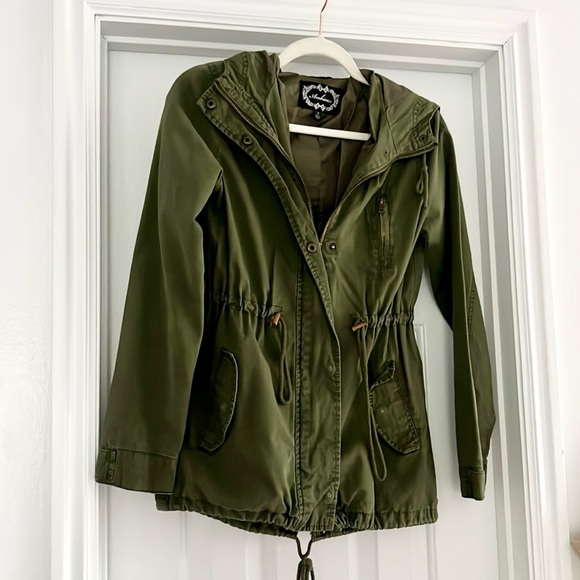 ♥️ Bohme Military Green Hooded Jacket - Picture 2 of 8